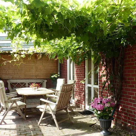 Apartman Antikhuus