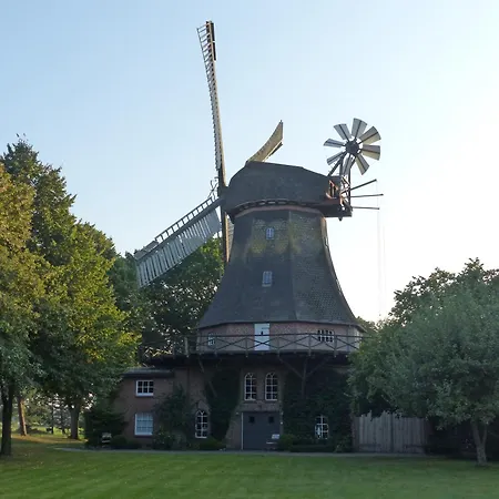 Antikhuus Lutjenholm